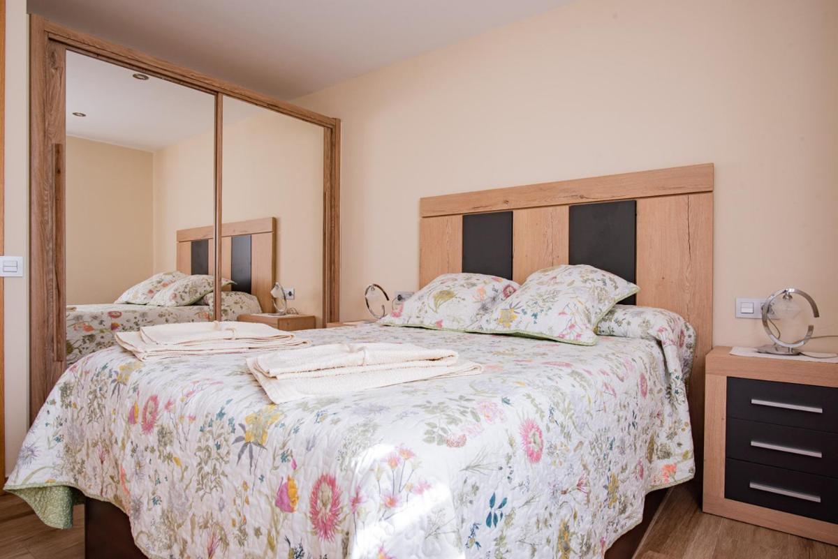 Apartamentos La Cortina Onís Exterior foto