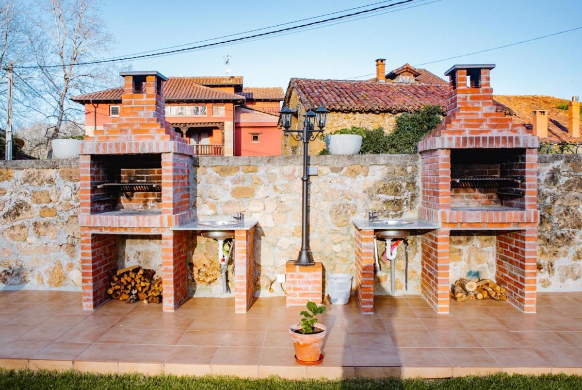 Apartamentos La Cortina Onís Exterior foto